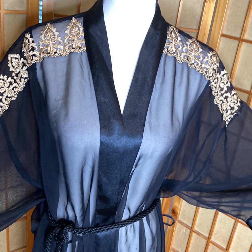 Secret Treasures Robe Black Sheer Robe - Picture 8 of 11